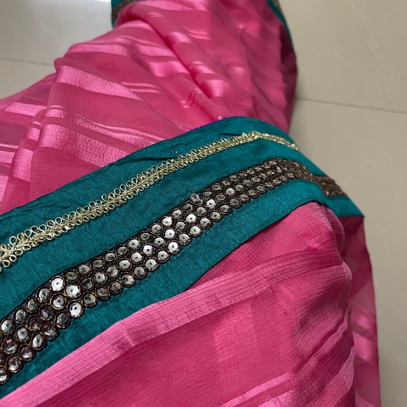Ombré pink fancy saree - Picture 4 of 5